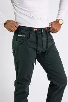 Jogger Clásico Verde Ref 7