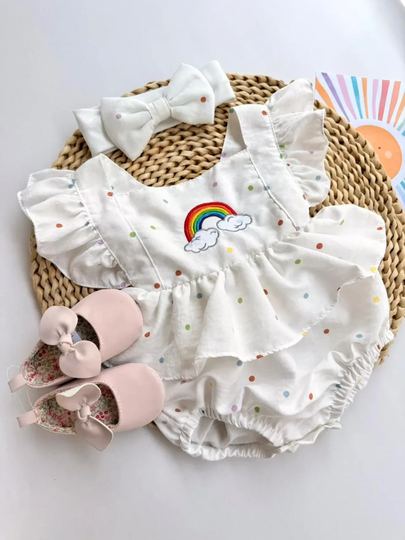 asoleador-blanco-de-arcoiris-con-diadema-para-bebe-nina_babyrex_01_bc92fbe8.webp
