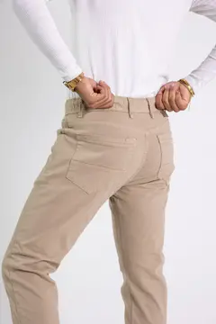 Jogger Clásico Arena Ref 7