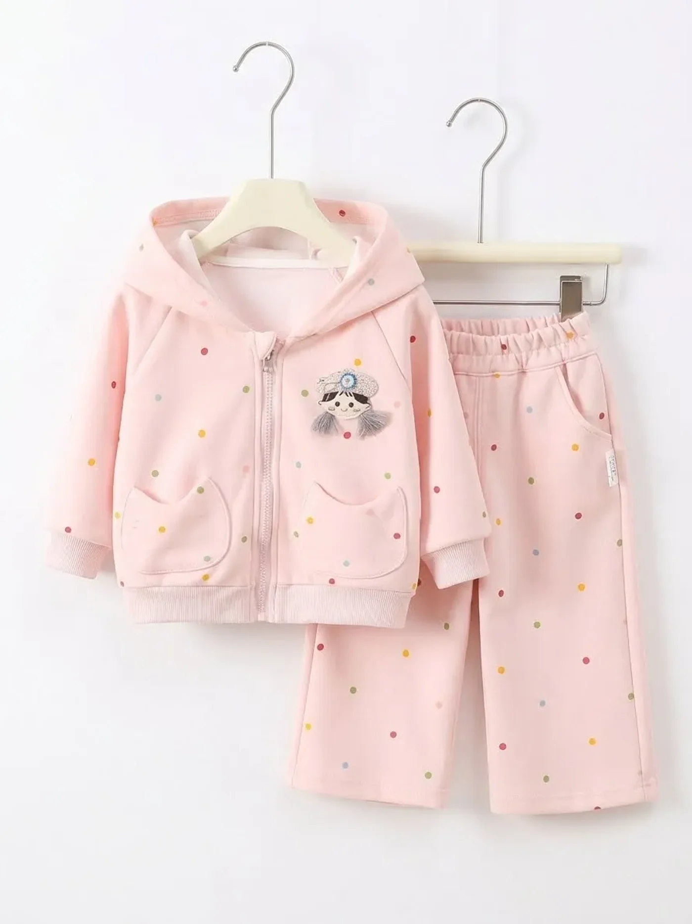 Conjunto De Buzo y Pantalon Rosado Para Niña