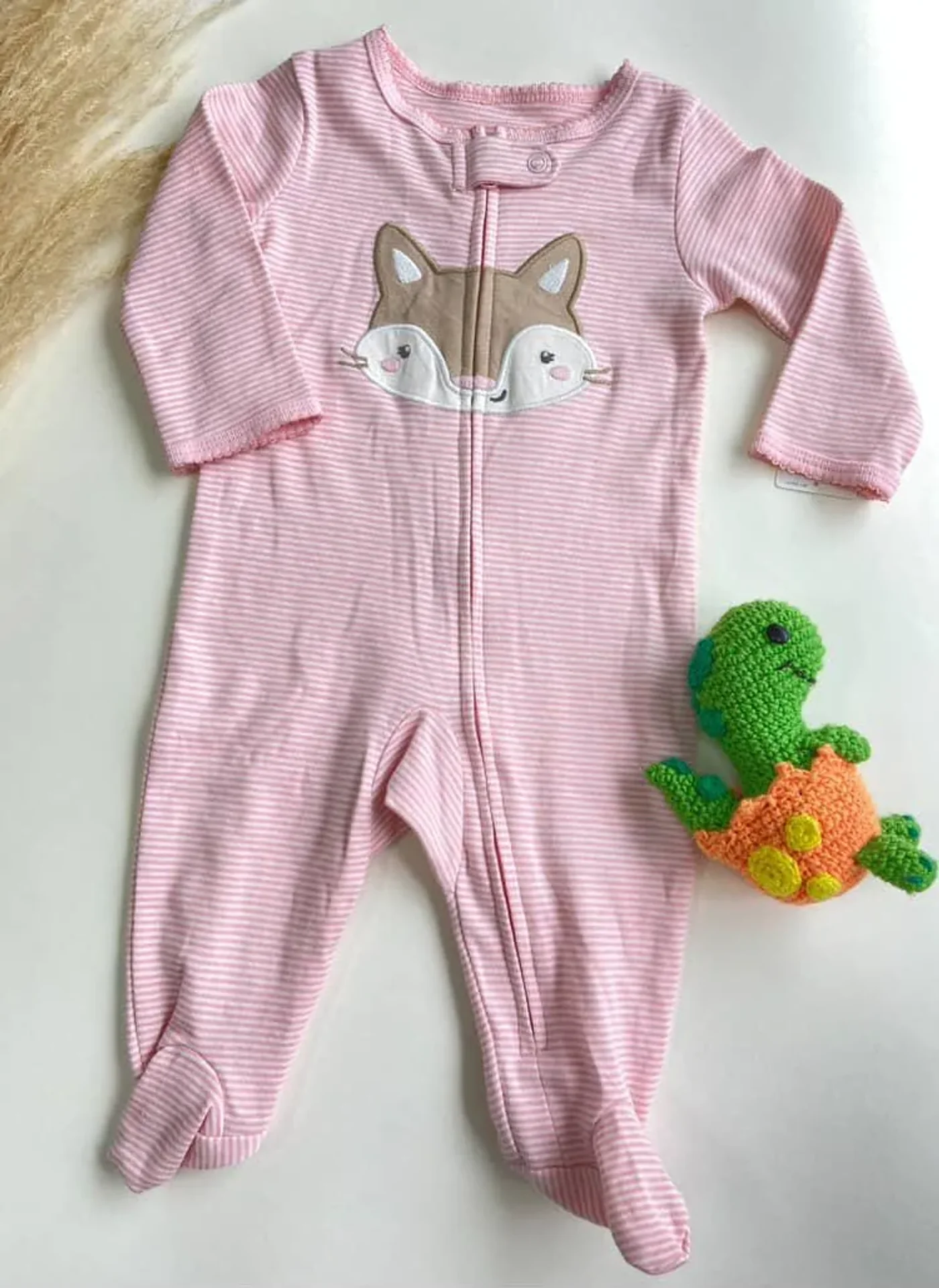 pijamas-carter-s-con-boticas-y-cremallera-en-algodon-variedad-disenos_babyrex_01_4f870730.webp