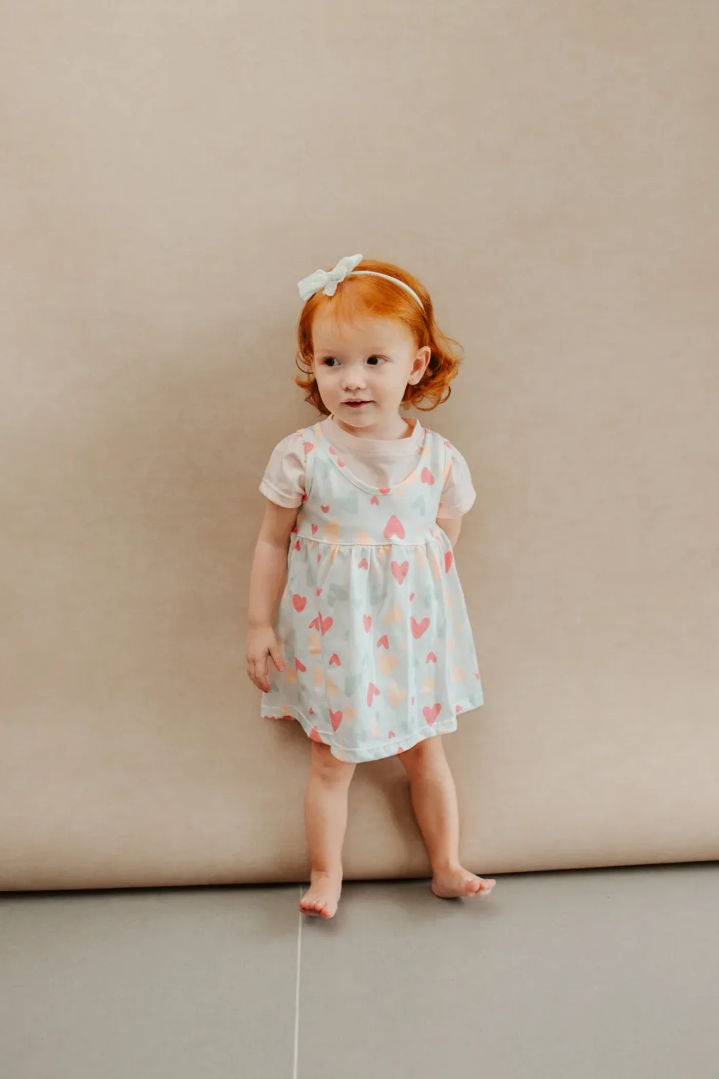 vestido-corazones-con-cubre-panal_babyrex_01_783f8a63.webp