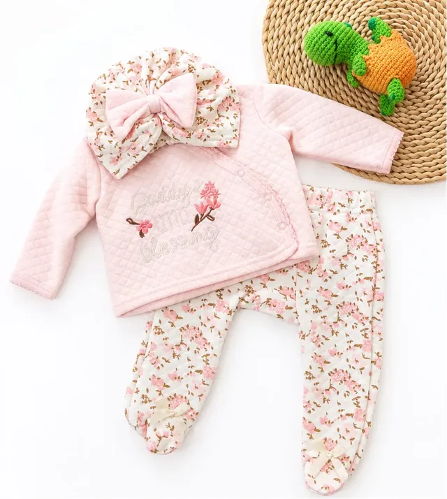 Conjunto De Buzo, Pantalón  y Turban Rosado  de Flores