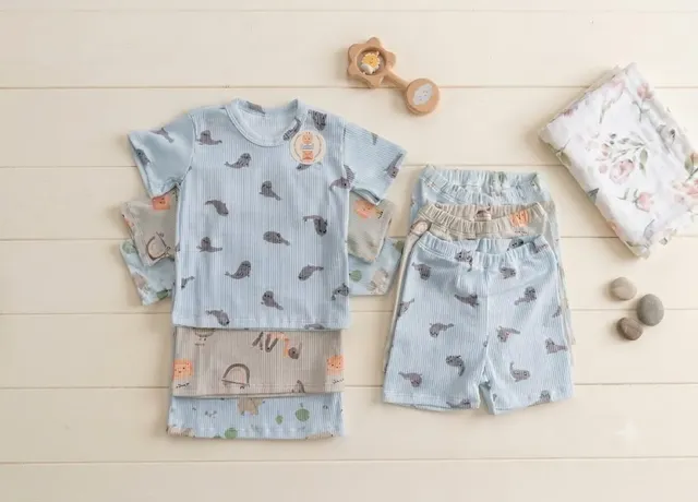 Set x 3 Conjuntos Camisa y Short Para Bebé Niño-Varían los Diseños