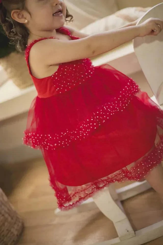 vestido-rojo-de-tul-con-puntos-blancos-para-bebe-nina_babyrex_02_6b9f5f2a.webp