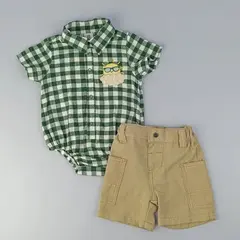 Conjunto Asoleador A Cuadros Verdes Con Short Beige En Drill