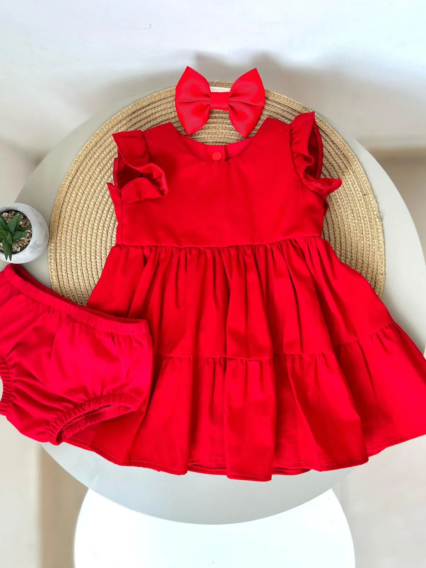 vestido-rojo-con-cubre-panal-y-diadema-para-bebe-nina_babyrex_01_601bd86c.webp