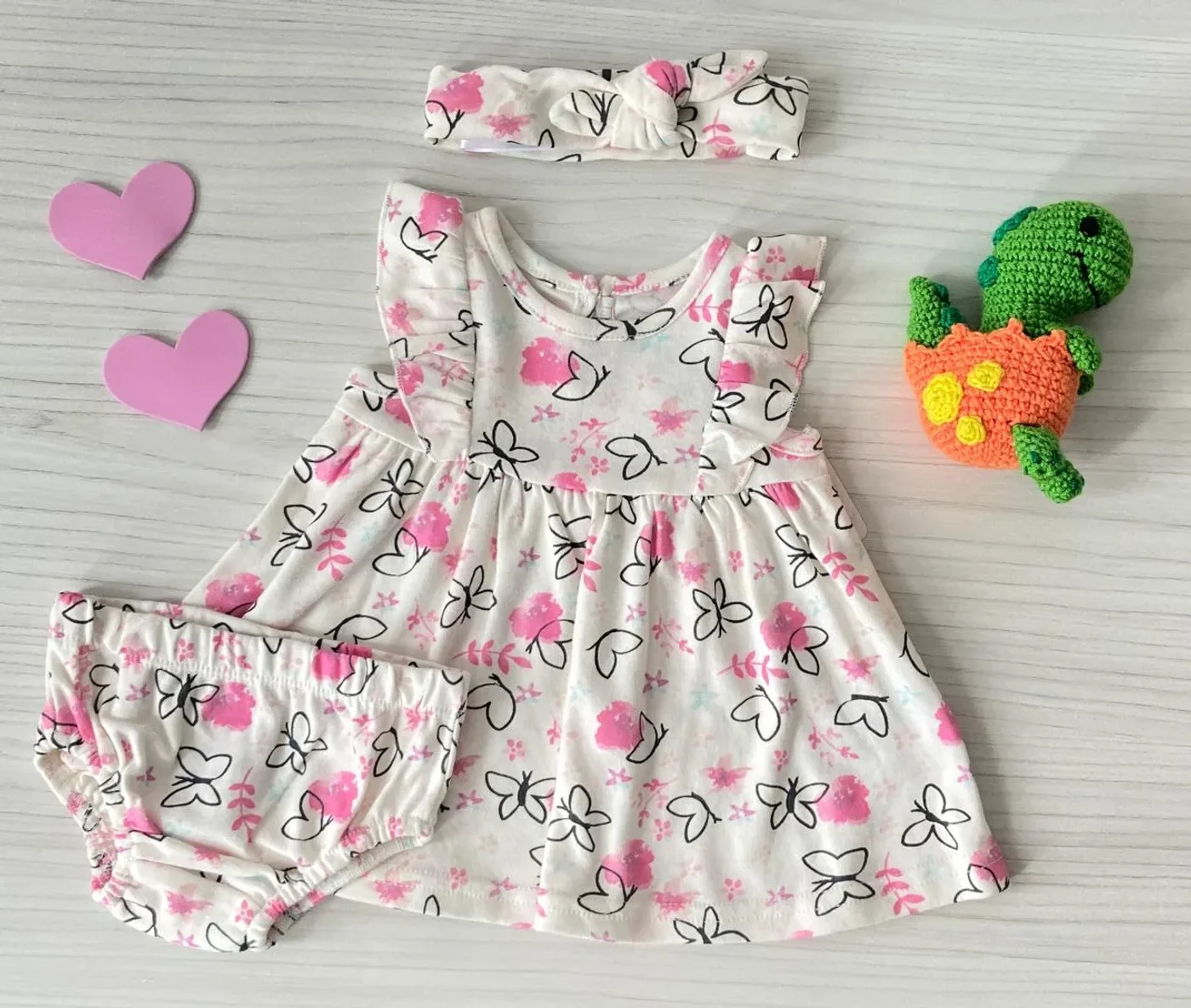 vestido-mariposa-blanco-con-rosado-cubre-panal-y-diadema_babyrex_01_0f2535bf.webp