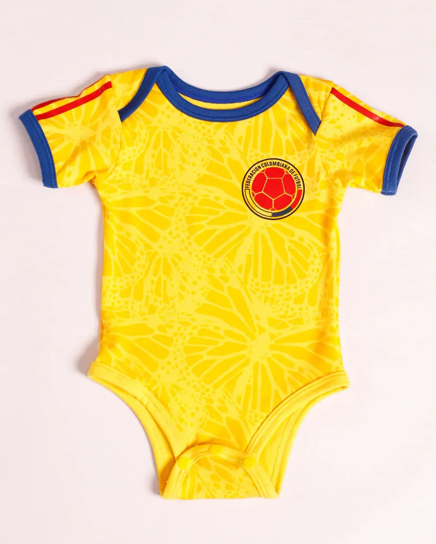mameluco-o-body-de-la-seleccion-colombia-para-bebe-edicion-realismo-magico_babyrex_03_98bd8c36.webp