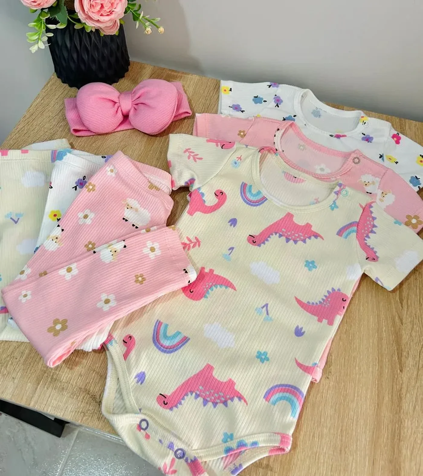 set-multiusos-con-leggins-y-body-de-manga-estilos-variados_babyrex_01_f67d87f7.webp